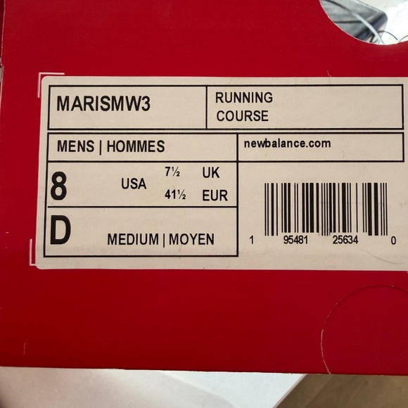Athletic_Shoes